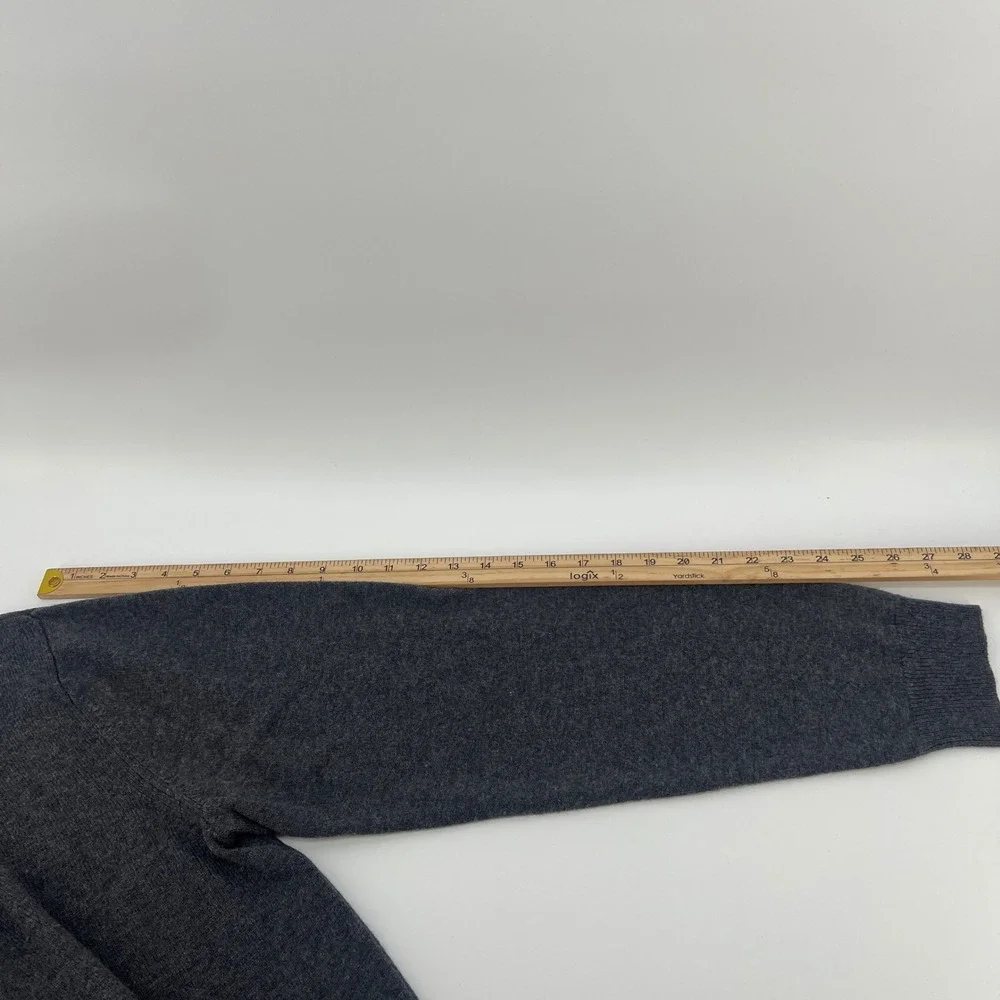 Tommy Hilfiger Mens XL Gray 100% Premium Lambswool V-Neck Sweater Charcoal‎ Knit